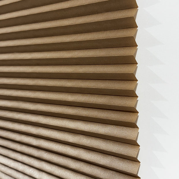 Sun 03 Simli 20 mm Plicell Güneşlik Plise Perde – Işıltılı Doku, 4 Renk Seçeneği