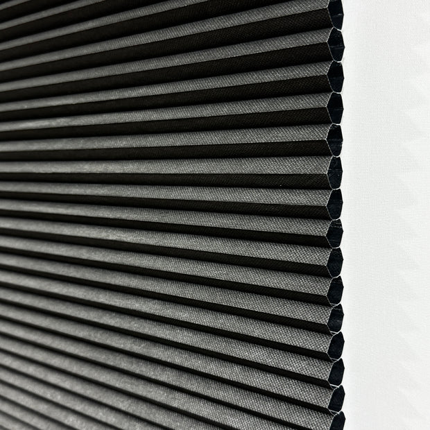 Bal Peteği 05 - 14 mm Karartmalı (Blackout) Plise Perde