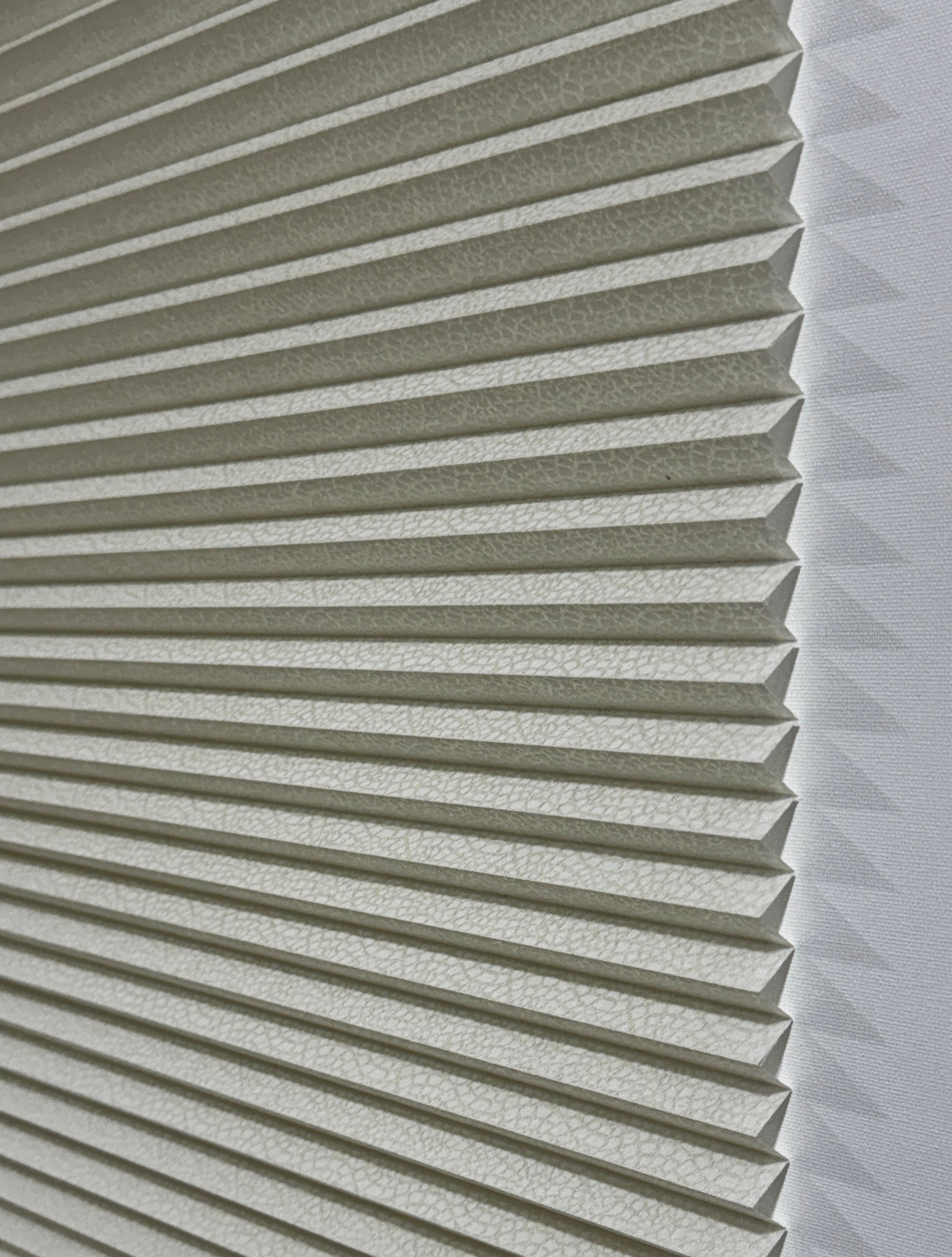 Plicell Mosaic01 - 14 mm Güneşlik Cam Balkon Plise Perde