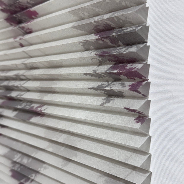 Parrot Printed4510 Güneşlik – Modern Desenli Işık Geçirgen Plicell Perde