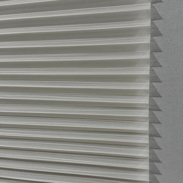 Plicell Shade 01 - 20 mm Tül Plise Perde – Işığı Nazikçe Filtreleyen Şıklık